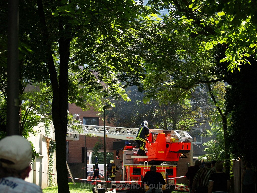 Dachstuhlbrand Koeln Kalk Kalker Hauptstr   P161.JPG